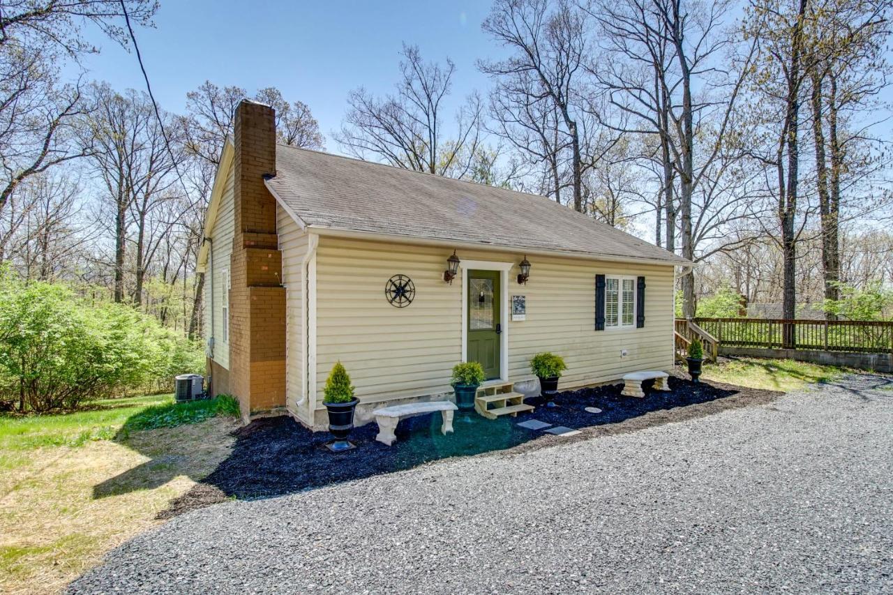 Homey Luray Cabin With Fire Pit And Deck! 外观 照片